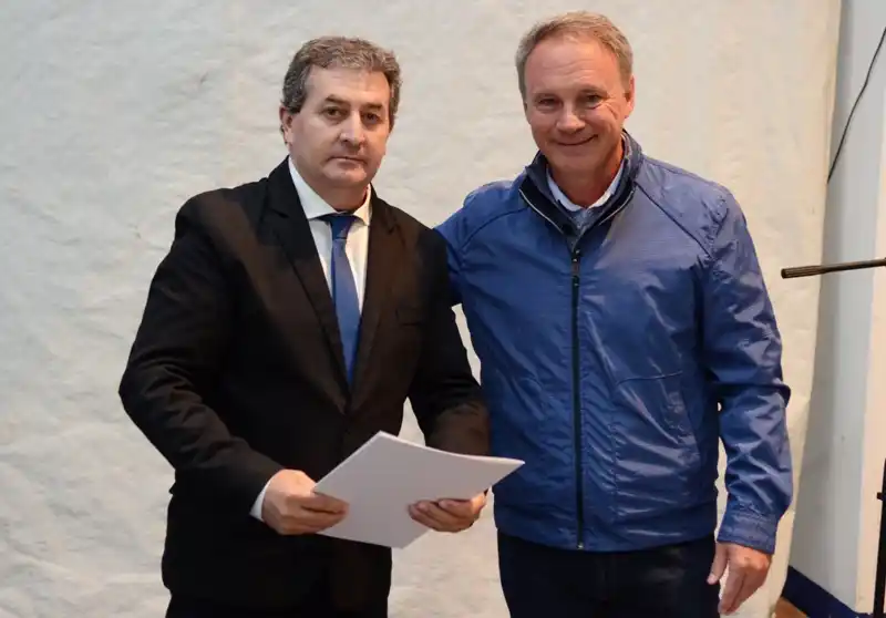 El municipio de Crespo otorgó un subsidio a Bomberos Voluntarios