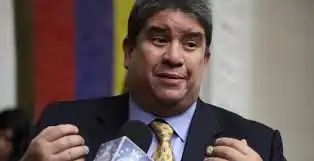 Correa pide paciencia ante designación de magistrados: “La justicia no es tema de mayoría, ni prisas”