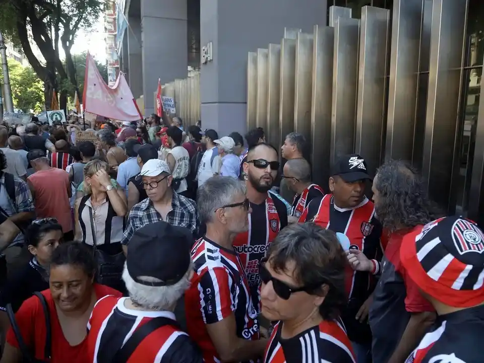 El Gobierno busca “ir directamente a la prohibición total y absoluta de la figura de las barras”,