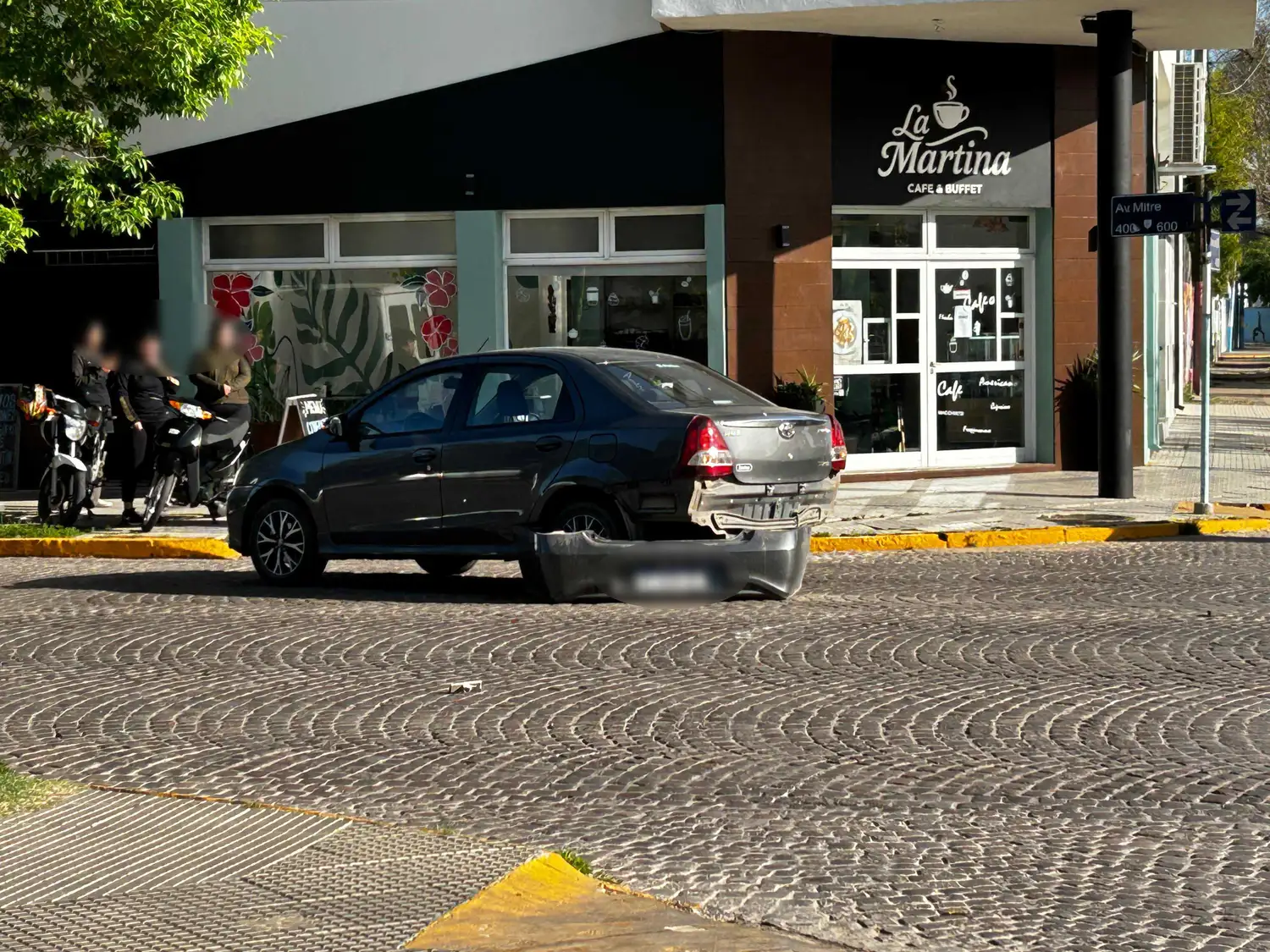 accidente de tránsito av mitre - 1