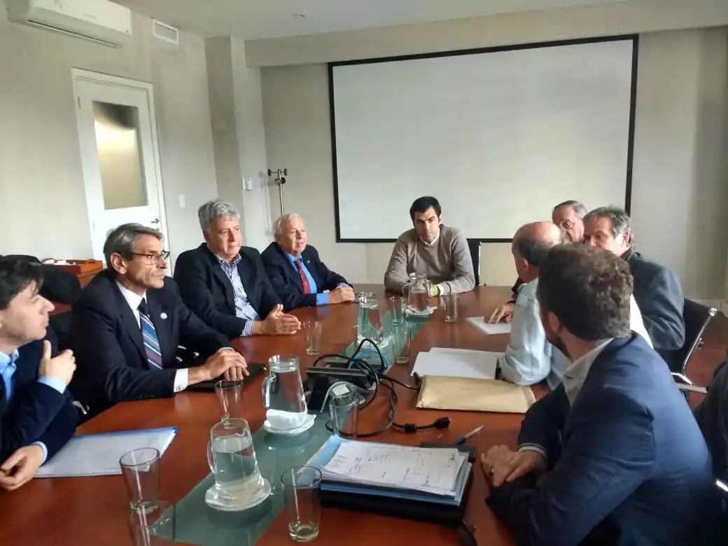 Avances en la cesión de tierras del Estado nacional para dos proyectos estratégicos 