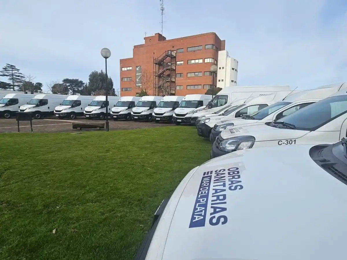 OSSE renovó su flota con 22 vehículos para mejorar la atención de los servicios sanitarios