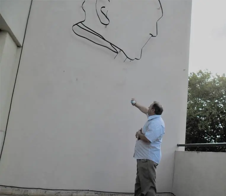 Colocan imagen del Papa Francisco en el municipio de Adolfo Gonzáles Chaves