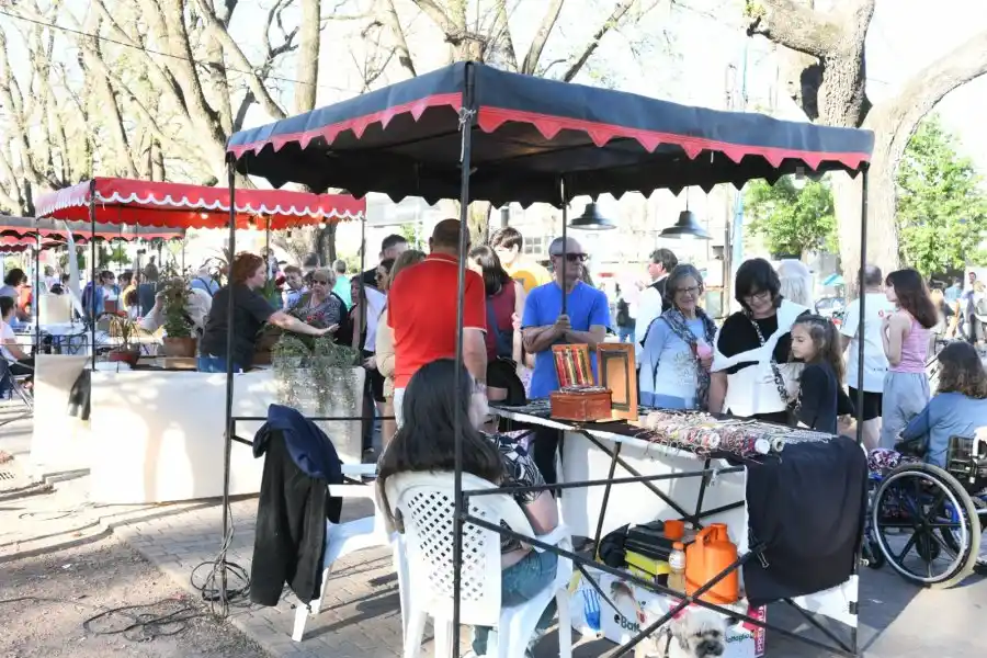 Continúa abierta la convocatoria para participar de Plaza Feria 2024