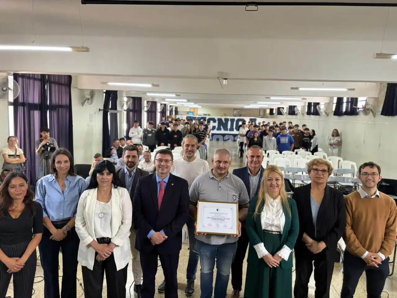 El Concejo Municipal trasladó su sesión a la escuela Guillermo Lehmann - 3
