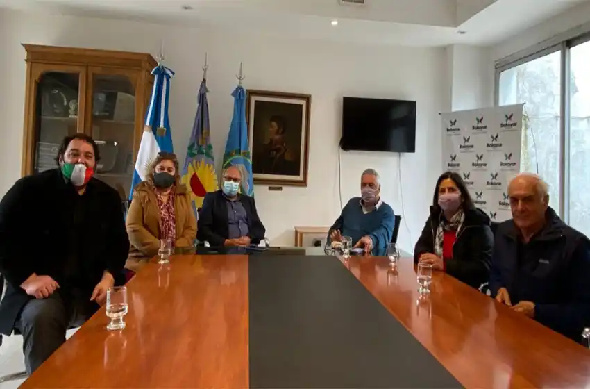 Reino se reunió con dirigentes de la Federación de Sociedades italianas