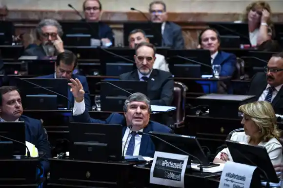 Magistratura: el FdT se dividió en el Senado y la oposición denunció que es para “robarse” un lugar