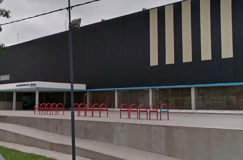 El municipio rescindió el contrato con la empresa que construyó los polideportivos barriales