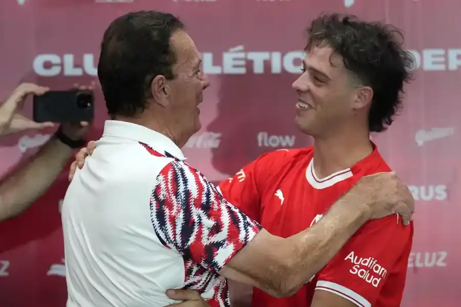 Independiente comunicó que levantó la inhibición de Fifa y podrá incorporar refuerzos