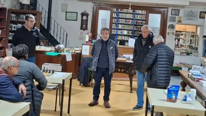 Hubo homenajes a Falco y Nicola.
