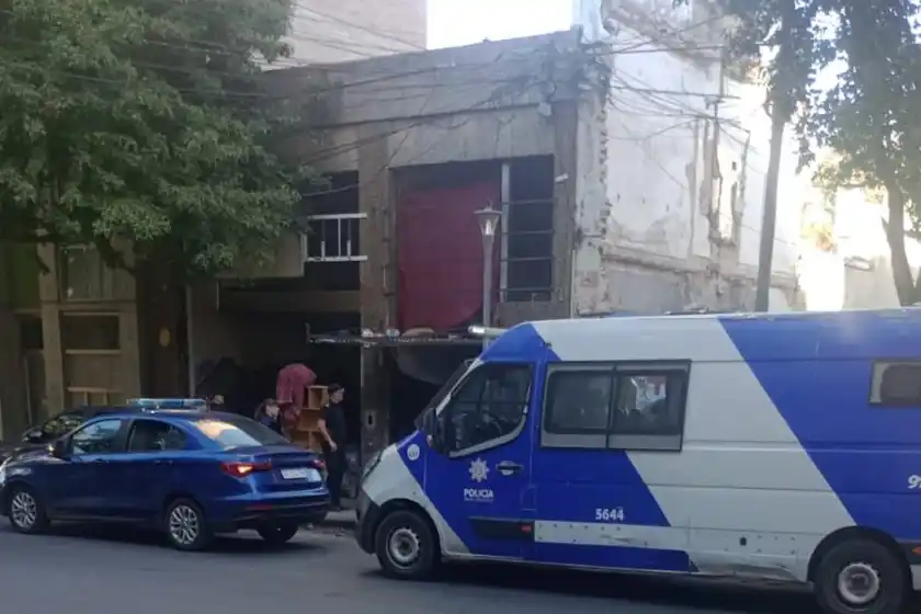 Desalojaron un local de barrio Agote que había sido ocupado hace más de un año