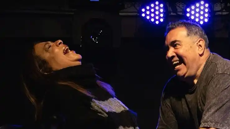 Claribel Medina y Diego Pérez protagonizan "Es complicado".