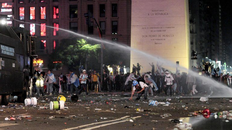 Mundial Brasil 2014: Graves incidentes en los festejos en el Obelisco