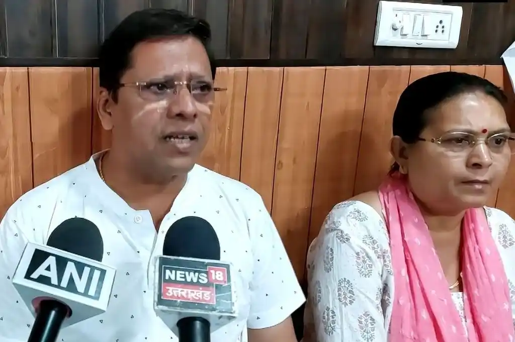 Insólito: un matrimonio demanda a su hijo porque no quiere ser padre