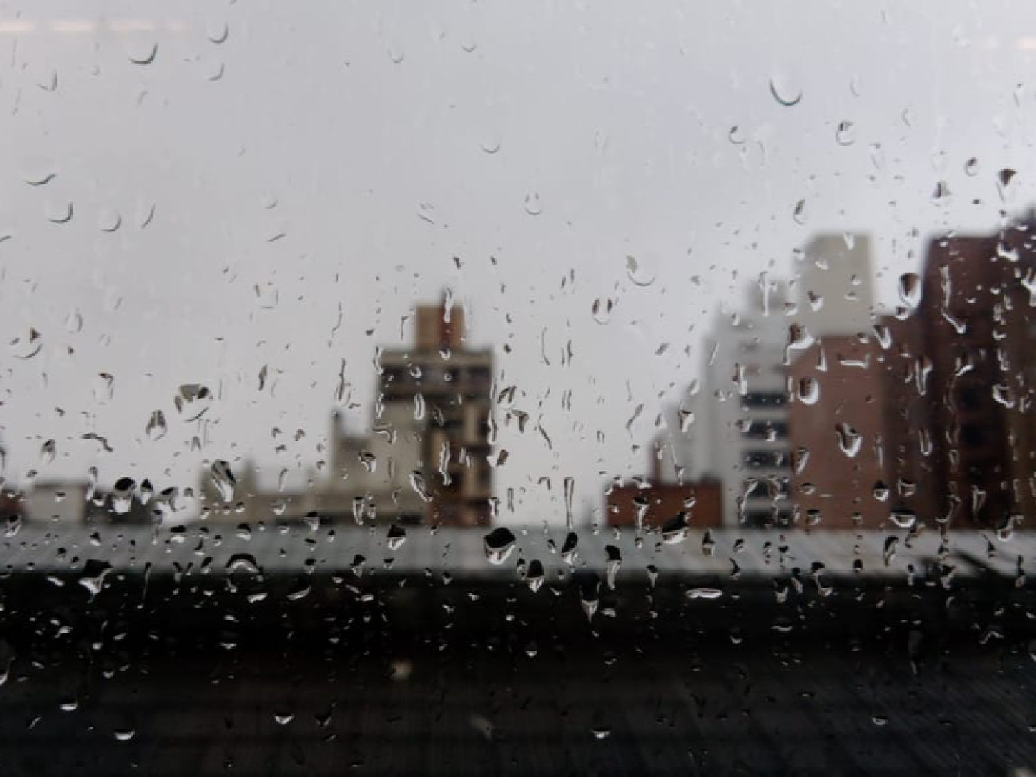 Rige una alerta por intensas lluvias en Córdoba: en una localidad ya cayeron 235 mm
