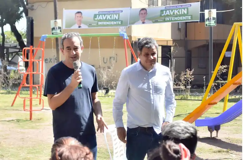 Pablo Javkin y Facundo Manes se reunieron con vecinos de Grandoli y Gutiérrez