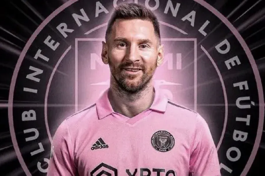 Messi debuta ante la mirada del mundo