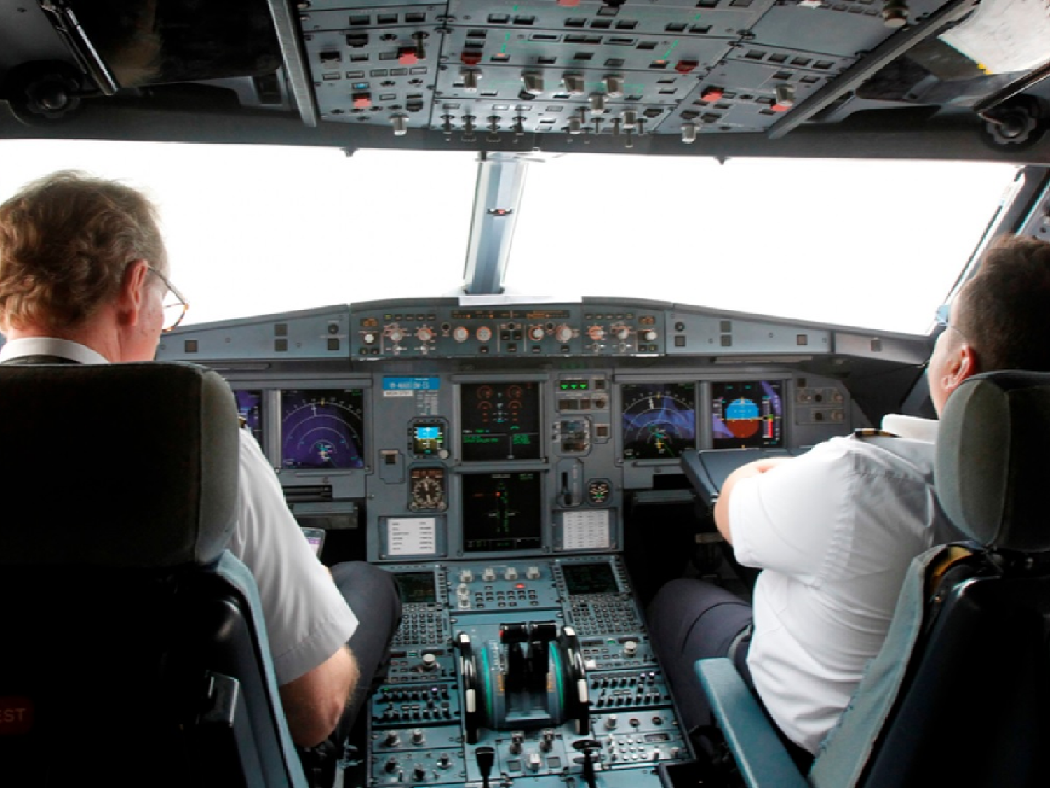 Pilotos no seguirán leyendo proclamas en los vuelos pero se movilizarán