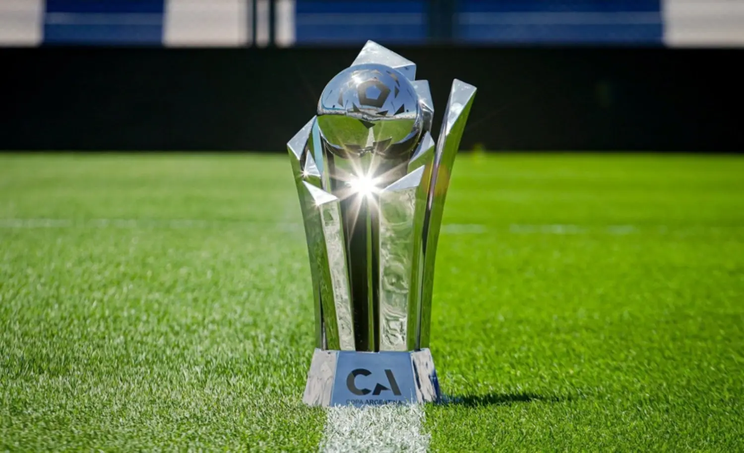 Copa Argentina: Racing y Talleres de Remedios de Escalada abren los 16avos. de final