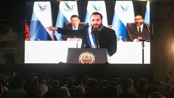 El Salvador: se aprobó una reforma que permite reelección indefinida y Bukele se afianza en el poder