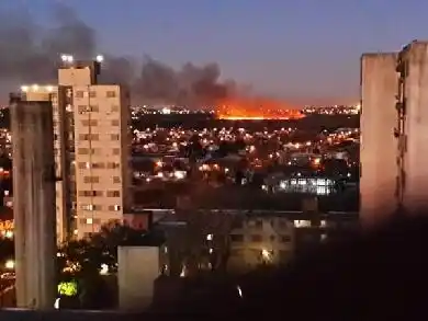 Incendio en la Base Aérea de El Palomar