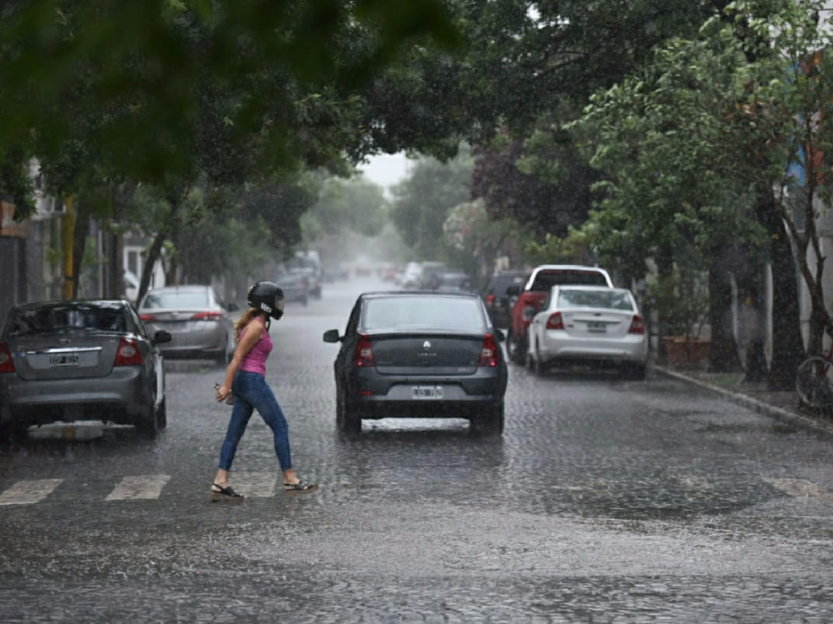 Alivio en la ciudad: tras días de intenso calor, llegó la lluvia