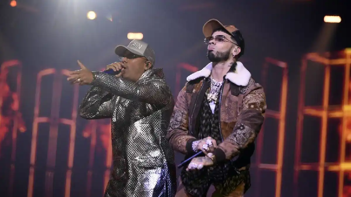 ¿Aló, Karol G? Anuel AA lanza «Mi exxx» junto a Wisin (Video)