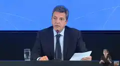 Massa anunció suma fija, bono a jubilados, beneficios a monotributistas, suba en la Tarjeta Alimentar y créditos baratos