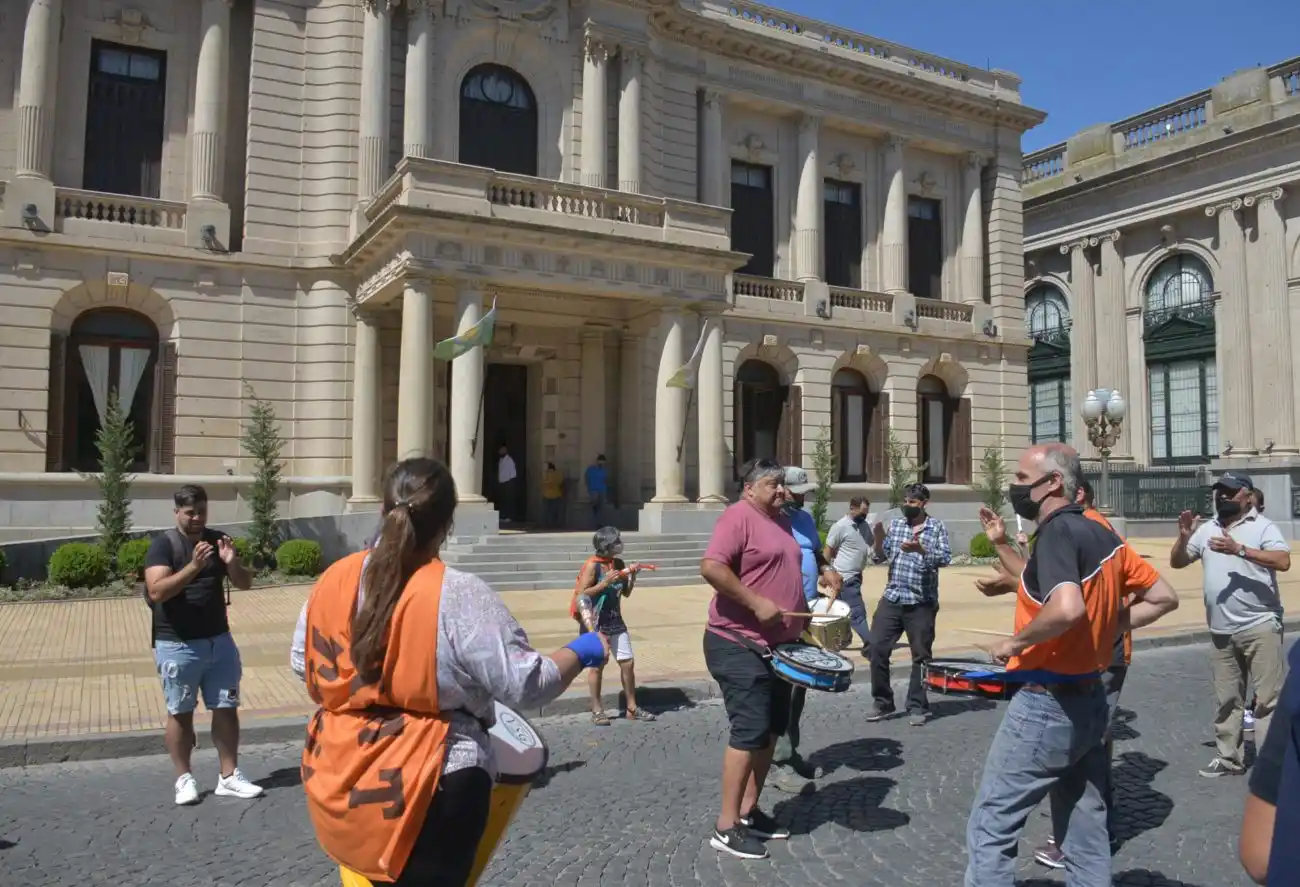 Empleados municipales levantaron el paro ante el avance de las negociaciones 