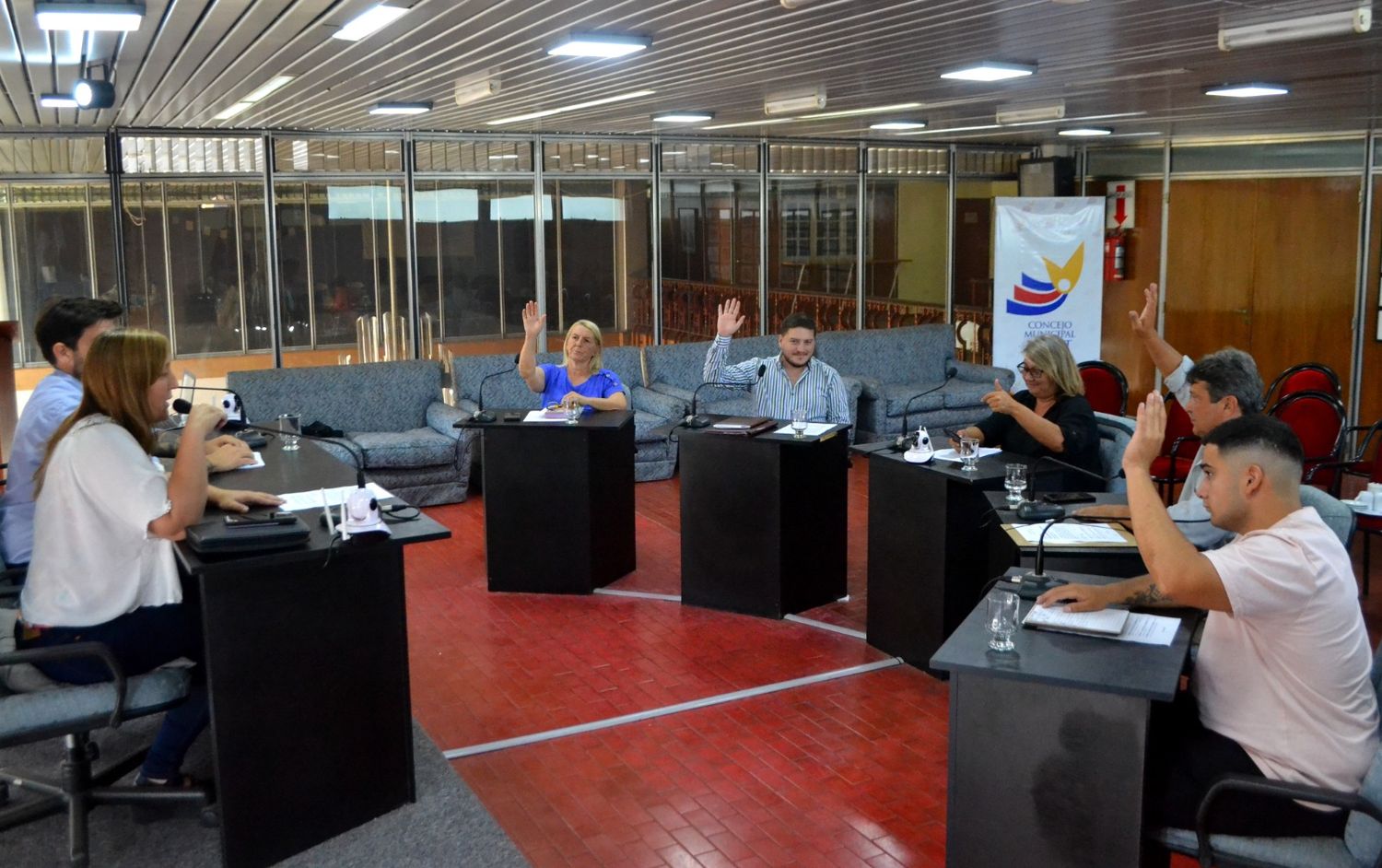 Los concejales firmatenses en el primer encuentro del 2024.