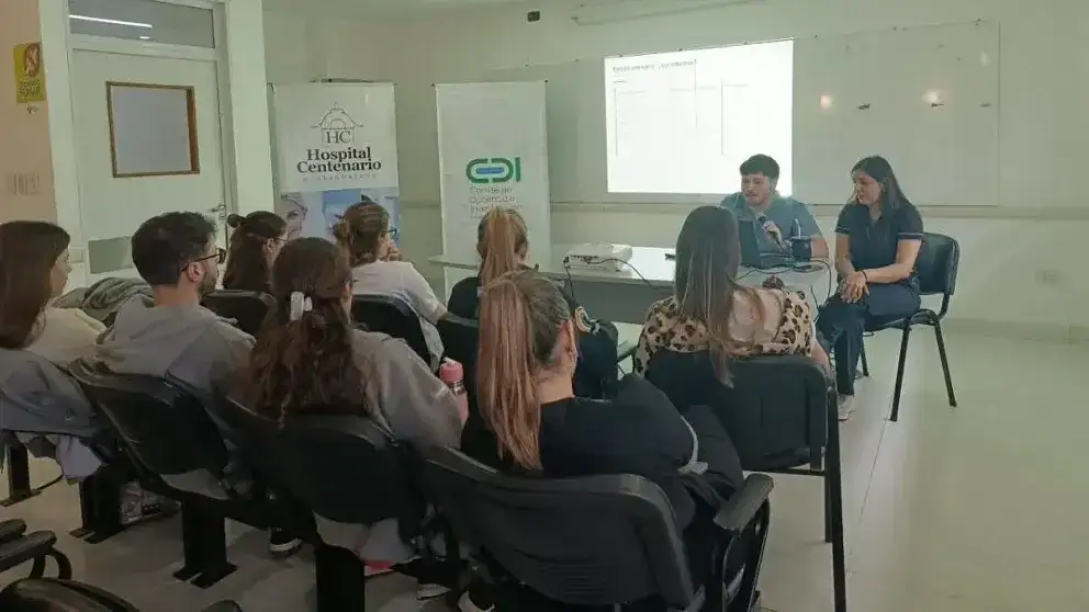Se realizó un ateneo sobre hepatitis autoinmune en pacientes preescolares