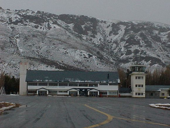 El aeropuerto de Esquel recibió una nueva autobomba