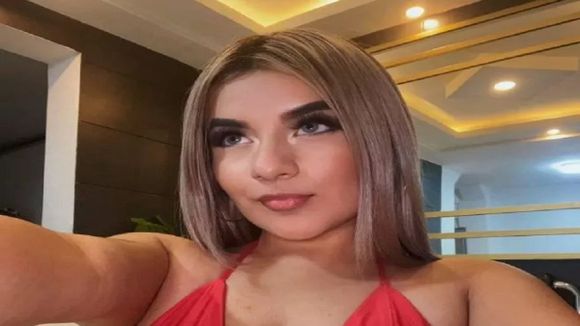 MULTAN A ACTRIZ DE CONTENIDO PARA ADULTOS en Colombia por grabar video en teleférico de Cali