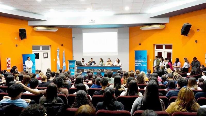 Con gran asistencia se realizó la apertura
de las VIII Jornadas de Salud Mental