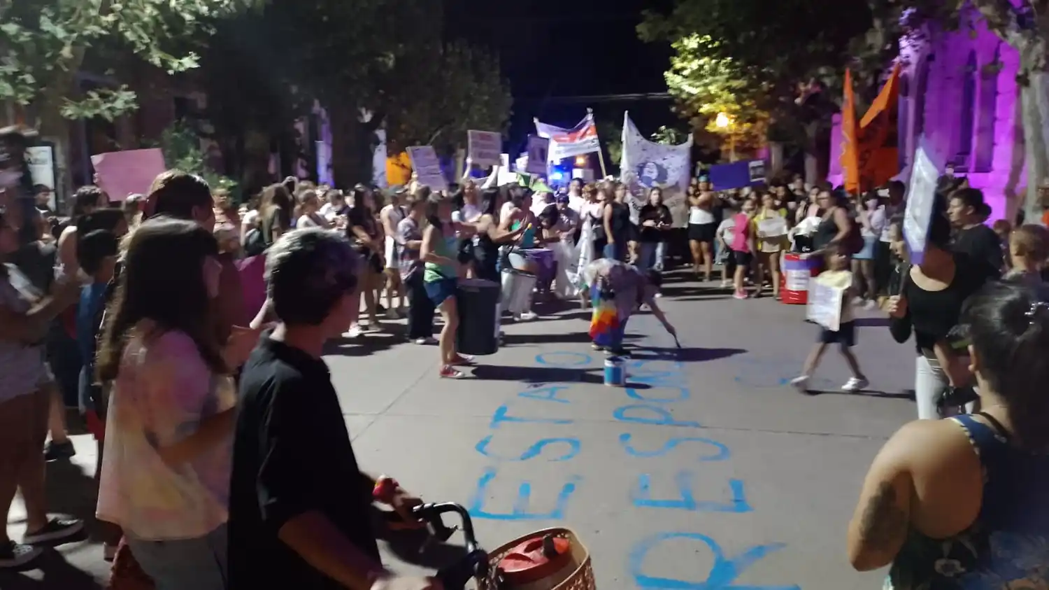 8M: con diversos reclamos al Estado, multitudinaria marcha por el Día de la Mujer Trabajadora