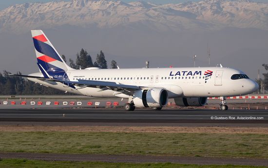 LATAM Airlines eleva proyecciones y logra récord de margen operacional en segundo trimestre