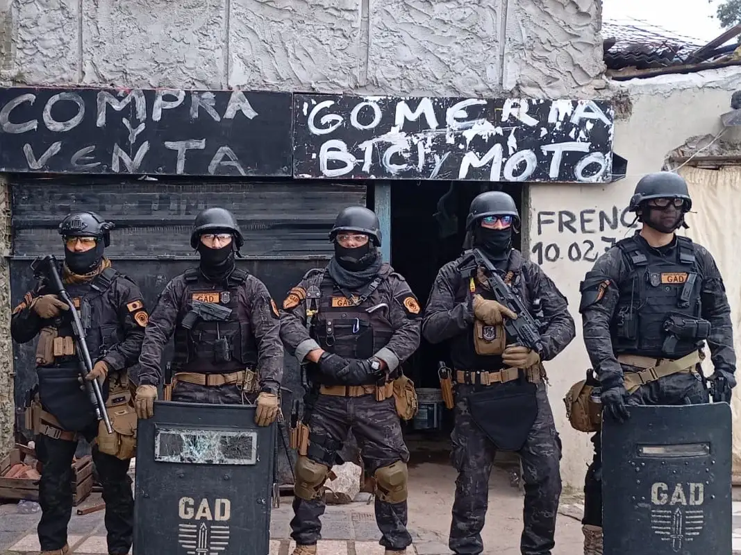 El hecho ocurrió casi a la medianoche del domingo en Ciudad de Rosario al 251.