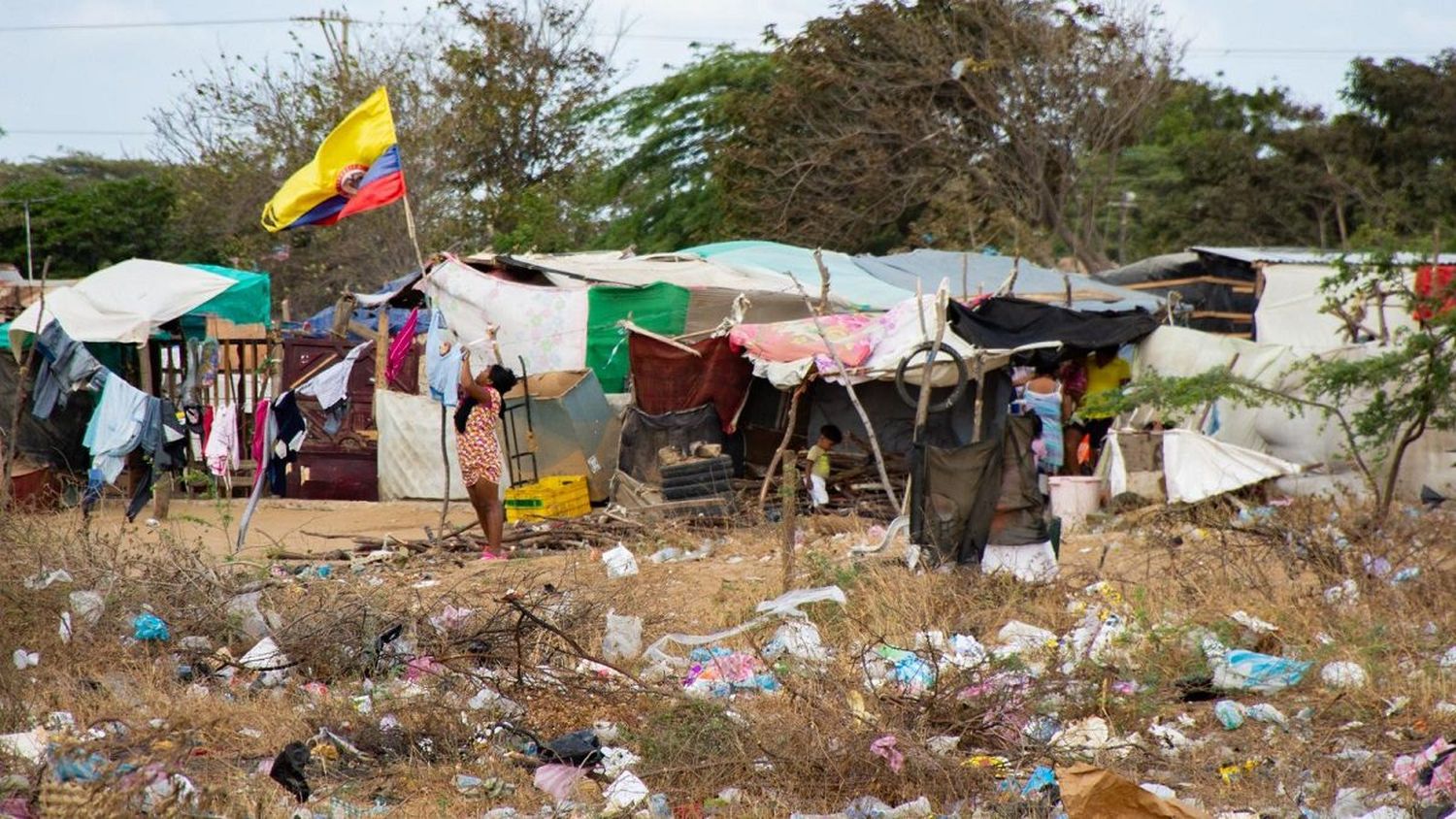 HAY 15.000 migrantes ilegales en Maicao: Procuraduría colombiana anuncia acciones para «resolver el problema»