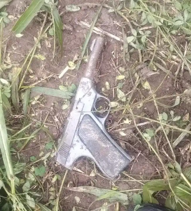 Robo, fuga y persecución en barrio Álamos del Aeroclub: encañonaron a un vecino y terminaron detenidos - 1