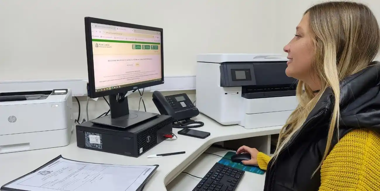 El trámite es 100 % digital y a distancia. Foto: Archivo El Litoral