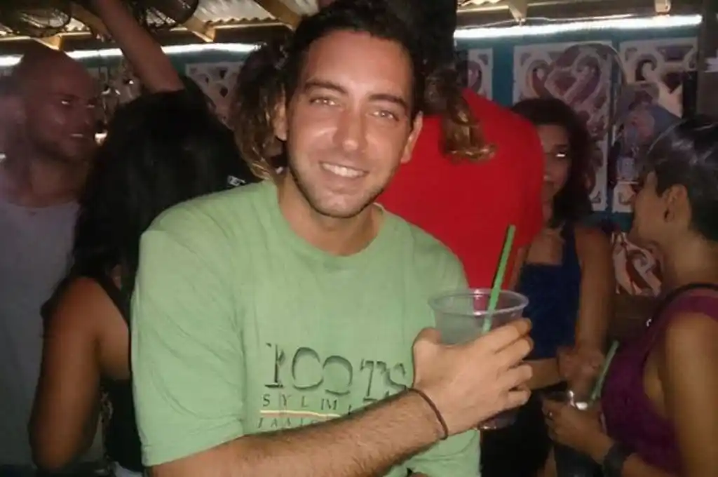 Asesinan a balazos a un argentino en México y creen que fue un error