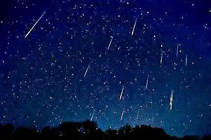 Si el clima lo permite, lluvia de estrellas fugaces para esta noche 