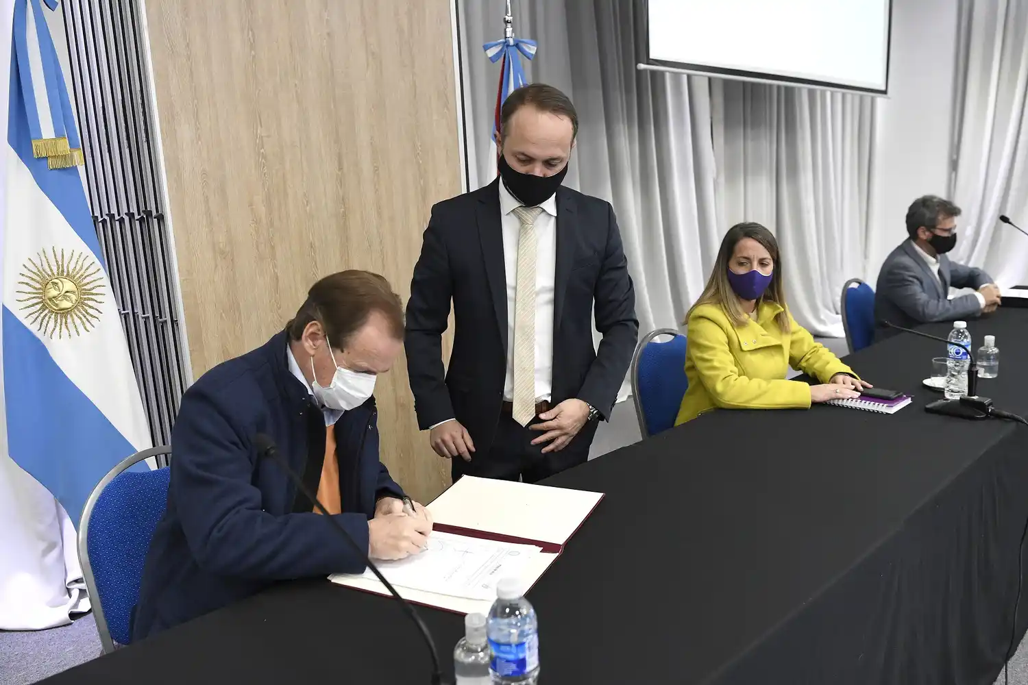 Bordet: “Tener una provincia ordenada nos permite encarar obras que generan empleo”