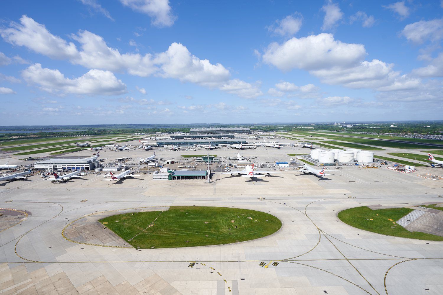 Heathrow by the Numbers: Anatomy of a Paused Global Hub