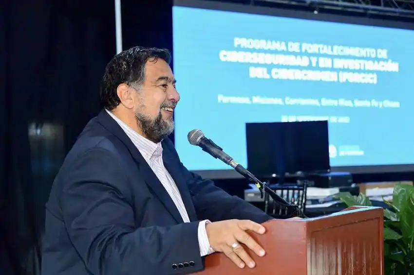 Entregaron equipamiento a provincias que participaron 
de la capacitación sobre la lucha contra el Cibercrimen