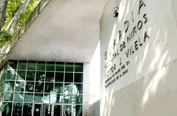 Donación pediátrica: se hicieron tres trasplantes exitosos gracias a una misma paciente, una rosarina de 7 años