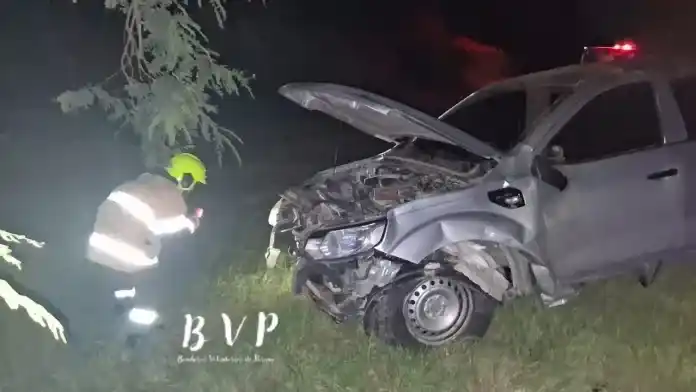 Ruta 12: una camioneta volcó en la madrugada y el conductor fue hospitalizado en Paraná