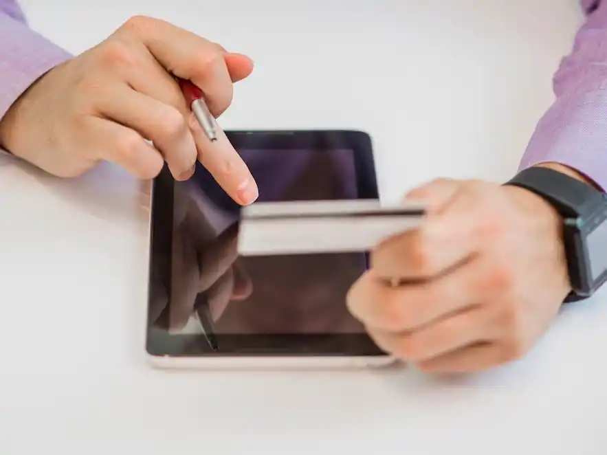 Las deudas de las familias le ponen freno al crédito y al repunte de la actividad