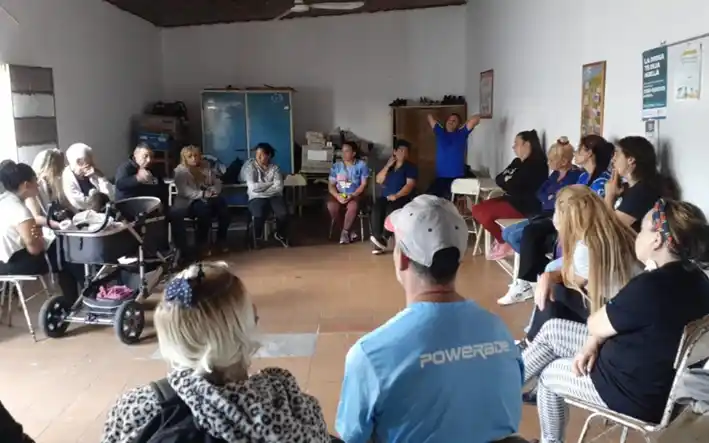 Brindarán una charla abierta y gratuita sobre adicciones y familia