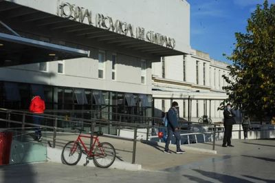 Roldán: discutió con su expareja, la golpeó hasta dejarla inconsciente y la escondió debajo de la cama